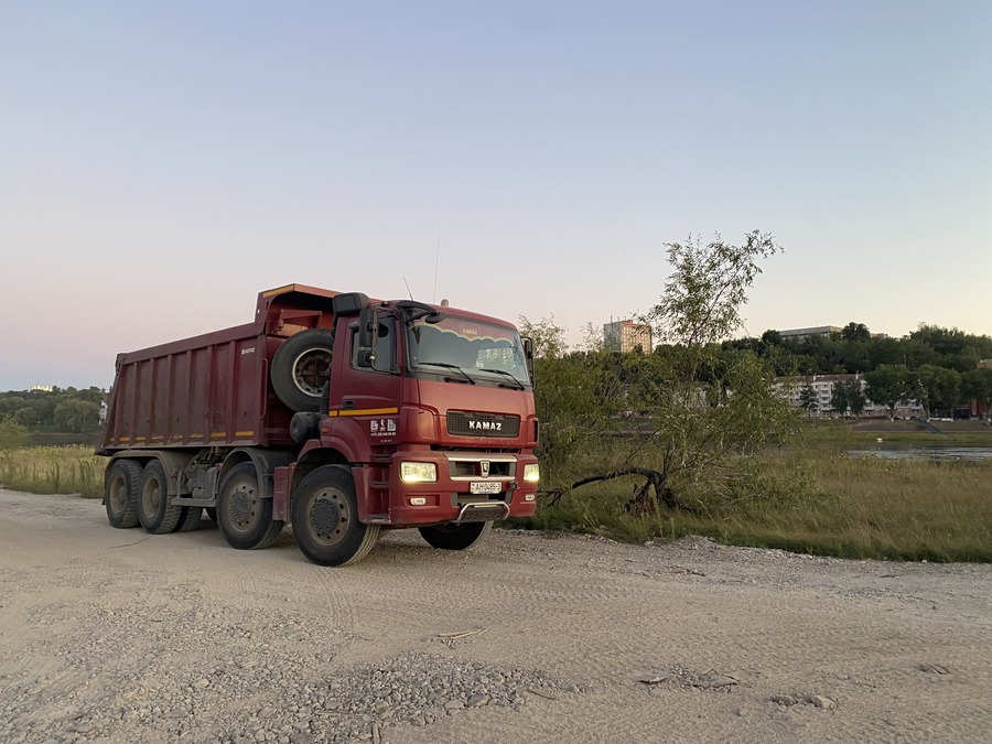 Самосвал KAMAZ — Бетон · Спецтехника, Мозырь